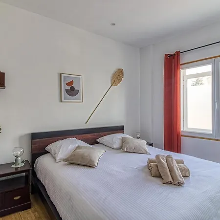 Le Saint-Pierre - Idealement Situe Avec Sauna Calais Exterior foto